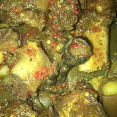 A picture of Cow leg pepper soup.