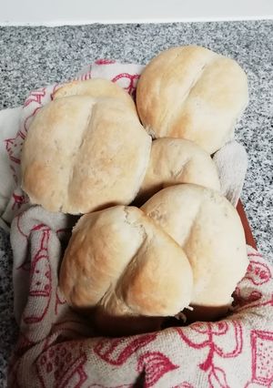 Una foto de Marraquetas crujientes 🇨🇱😋