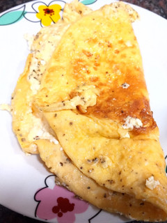 Una foto de Tortilla de requesón y hierbabuena