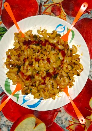 पास्ता (Pasta recipe in hindi) रेसिपी मुख्य फोटो
