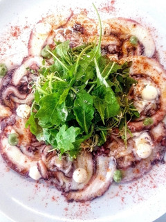 Una foto de Carpaccio de pulpo