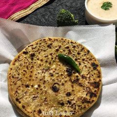 A picture of Broccoli Stuffed Paratha.