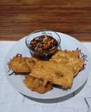 Tempe goreng tepung plus sambal kecap Alaa Mama Anna