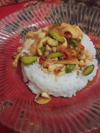 Cara Mudah Membuat Resep Oseng Cumi Petai Pedas yang Uenak Anti Ribet, Mantap