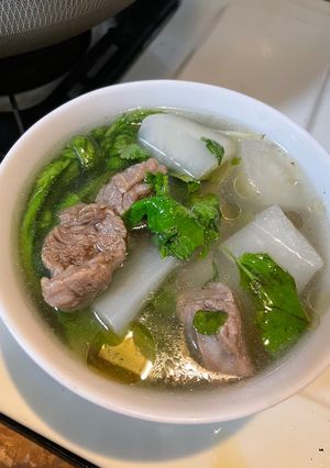 牛肋蘿蔔湯 的食譜成品照片