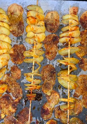 O poză a rețetei Chips-uri și cartofi crocanți la cuptor🥔.