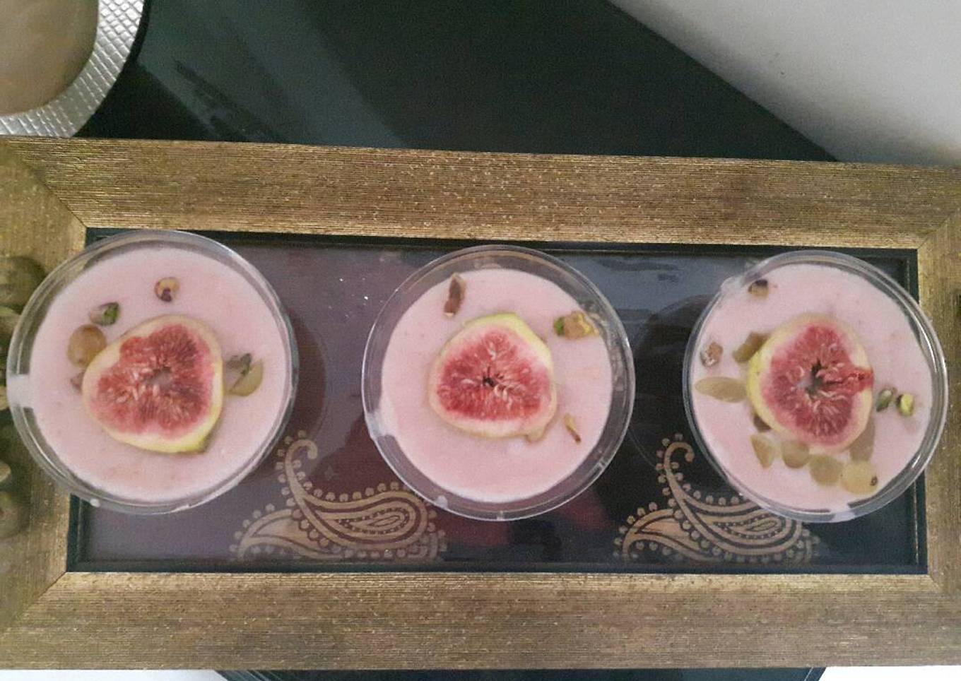 Anjeeri custard