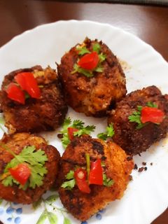 आलू टूक(ALOO TUK RECIPE IN HINDI) रेसिपी मुख्य फोटो