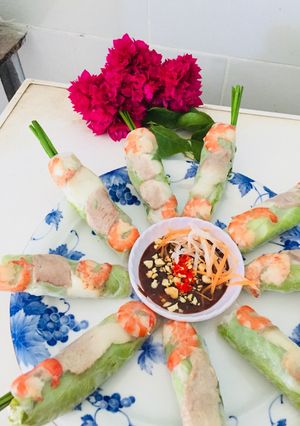 Hình của món Gỏi cuốn Việt Nam.