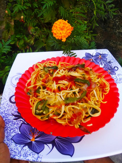 चाऊमिन (chowmein recipe in Hindi) रेसिपी मुख्य फोटो
