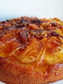 Una foto de Torta de Manzana invertida