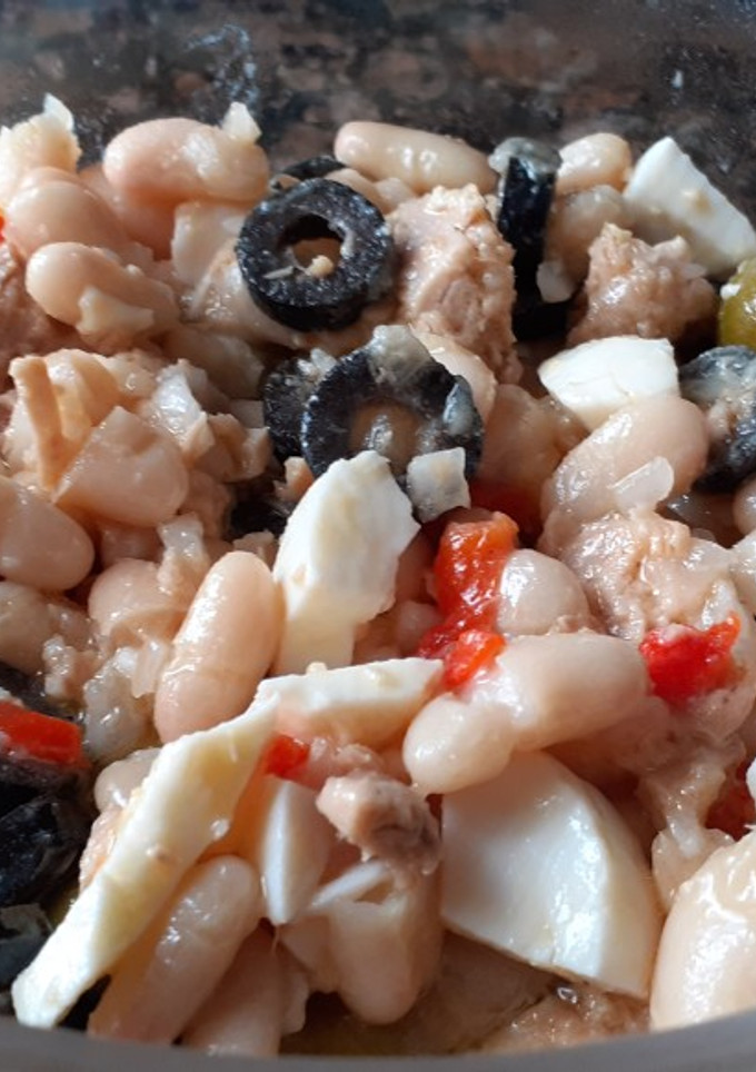 Una foto de Ensalada de alubias blancas