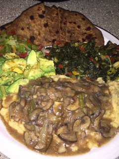 A picture of Alkaline - Mashed Garbanzo beans and Mushroom Gravy dinner entree (husband plate)😲.