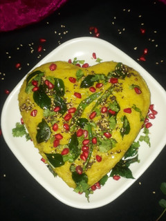 इंस्टेंट बेसन ढोकला (instant besan dhokla recipe in Hindi) रेसिपी मुख्य फोटो
