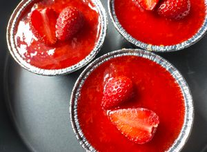 รูปของ เค้กสตรอว์เบอร์รี่หน้านิ่ม🍰🍓 (สูตรหม้ออบลมร้อน)