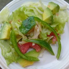 A picture of Green salad with avocado.