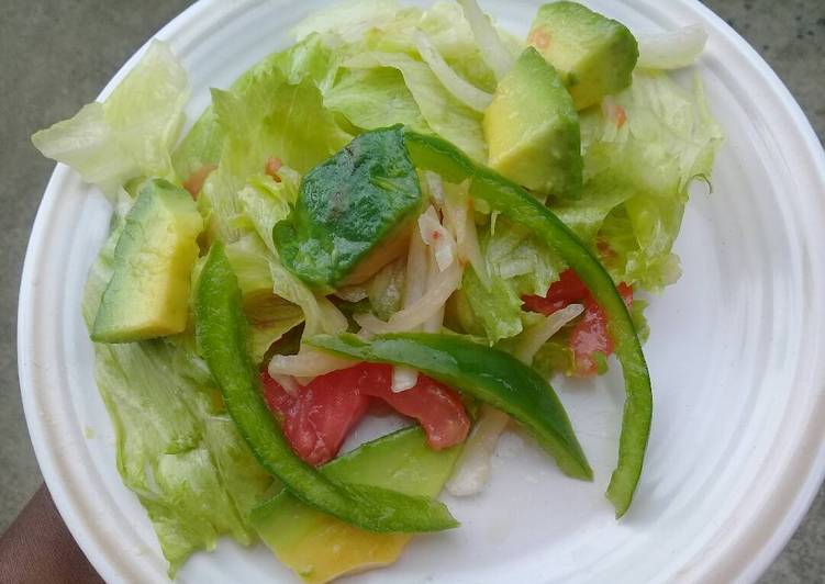 Simple Way to Make Quick Green salad with avocado