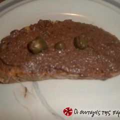 A picture of Olive paste.