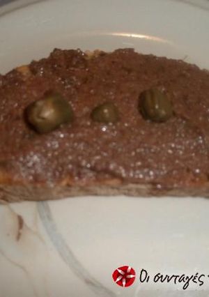 A picture of Olive paste.