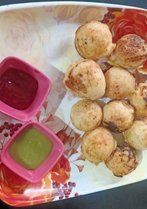 सूजी के अप्पे (suji ke appe recipe in hindi) रेसिपी मुख्य फोटो