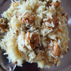 A picture of Soya chunks rice.