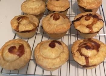 How to Prepare Yummy Pork Apple  Shropshire Blue Pies