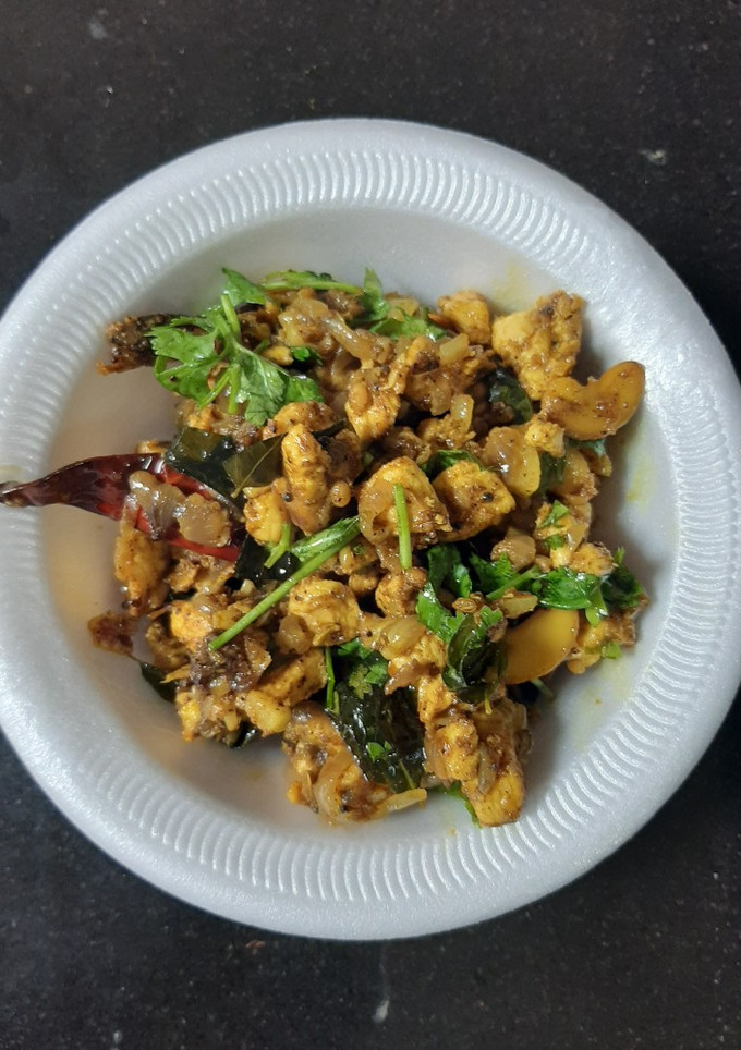 அனைவருக்கும் பிடித்த அருமையான சிக்கன் சுக்கா !! (Chicken sukka recipe in tamil) செய்முறை முக்கிய புகைப்படம்