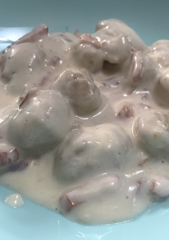 Una foto de Ñoquis de patata con salsa Carbonara