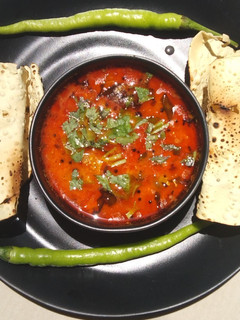 બેસન ગટ્ટા નું શાક (Besan Gatta Shak Recipe In Gujarati) રેસીપી મુખ્ય ફોટો