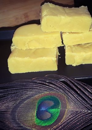 A picture of Ghee mysore pak.