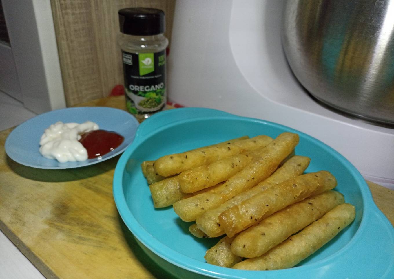 Stik Singkong Keju Oregano