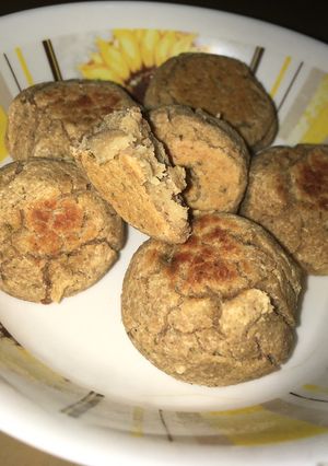 Una foto de Falafel con el hummus que sobró!!