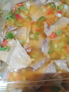 Una foto de Lengua a la vinagreta criolla