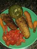 Milanesas de berenjenas con puré y tomates