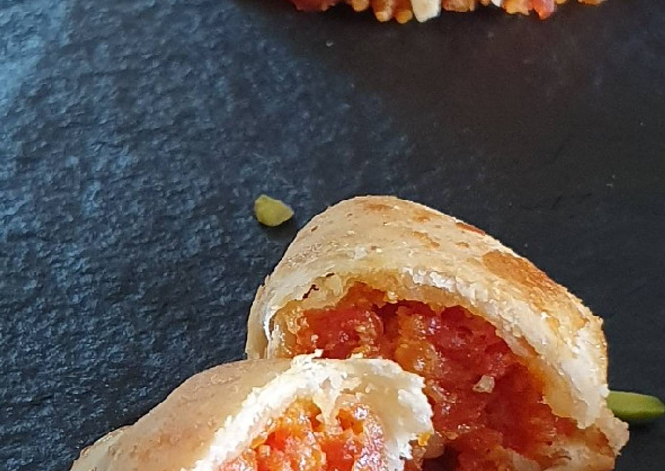 Carrot Halwa Stuffed Gujiya