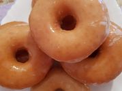 Una foto de dulces con levadura fresca