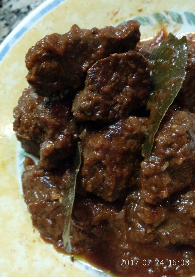 Una foto de Carne con tomate