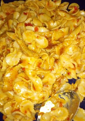 A picture of Macaroni jolop.