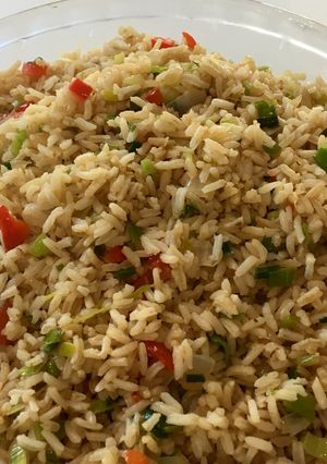 Una foto de Arroz frito de vegetales