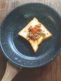 Roti bakar daging cincang