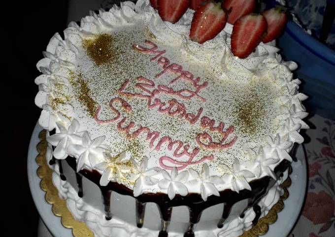 Redvelvet birthday cake with whipped cream frosting