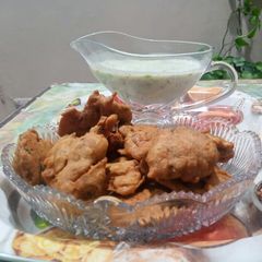 A picture of Chicken & vegetable pakora.
