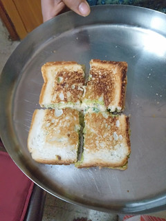 મેયોનીઝ વીથ ચીઝ સેન્ડવીચ રેસીપી મુખ્ય ફોટો