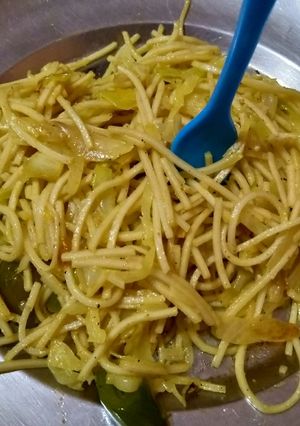 A picture of Noodles.