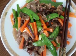 Foto resep Tumis kapri,wortel,jamur kuping dan daging sapi