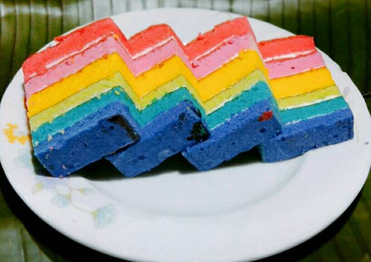 Rainbow Cake Kukus Akhir Pekan + Tips dan Trik