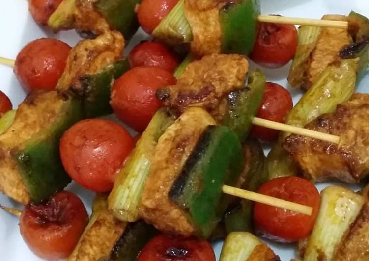 How to Make Super Quick Homemade Chicken Skewers