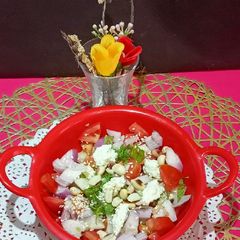 A picture of Tofu Vegetable Salad.