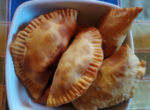 Una foto de Empanadas de Jurel (en tarro) Fritas