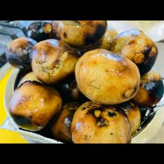 A picture of Multigrain Litti Chokha.